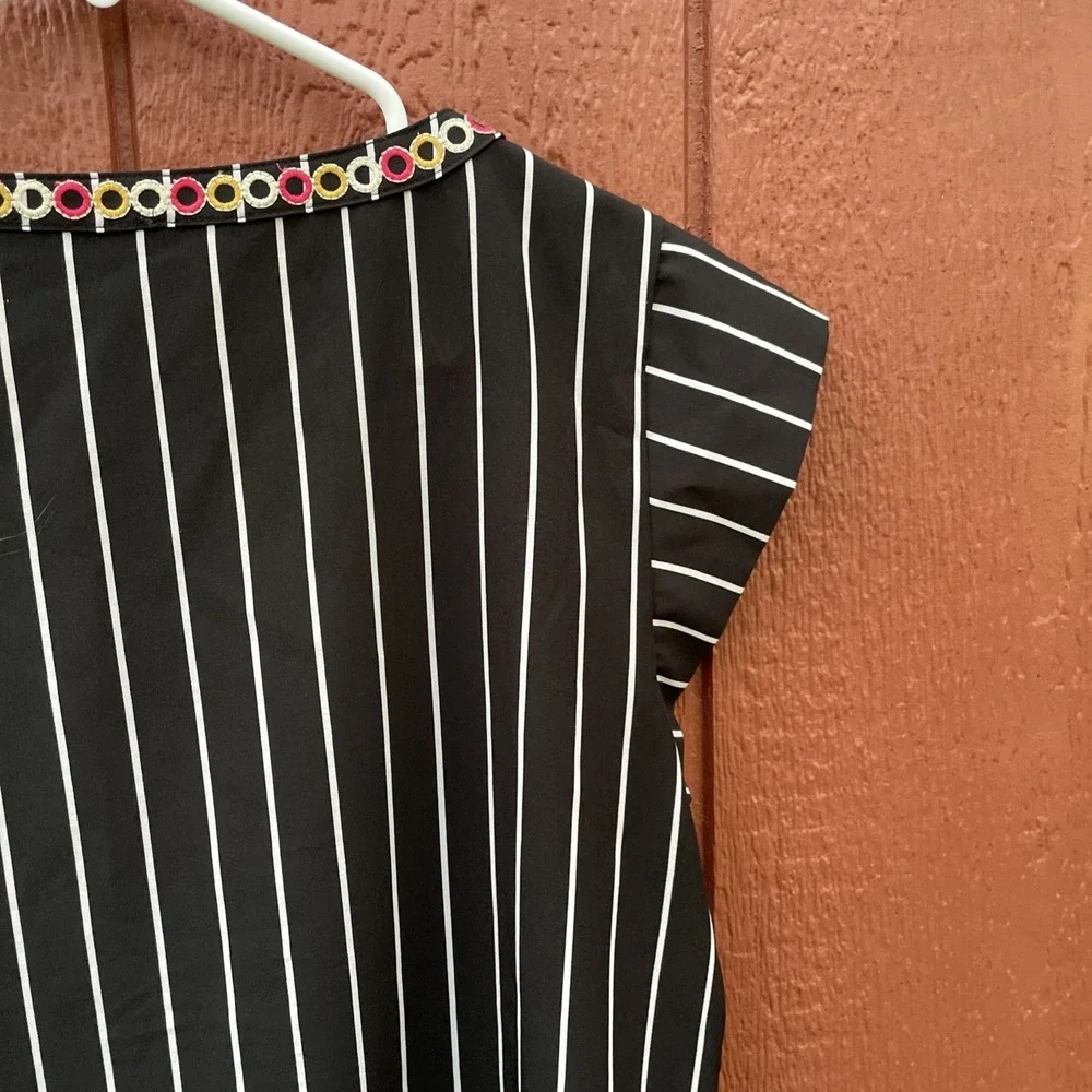 THML top Medium Black White Striped With Green Tan Pink And Yellow Embroidery - Picture 13 of 16